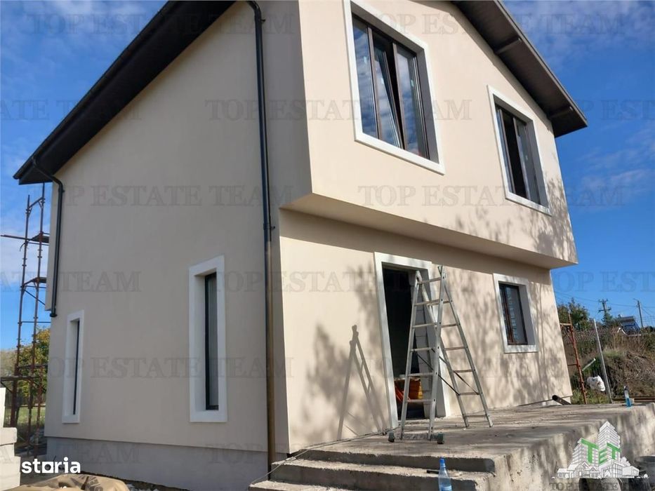 Vila 5 camere de vanzare in Frumusani, ideala investitie