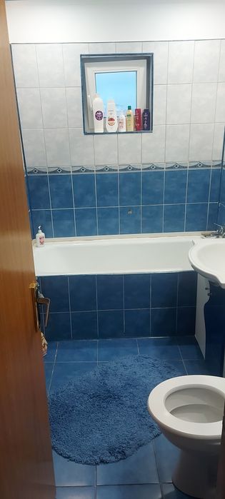 Vând apartament 3 camere