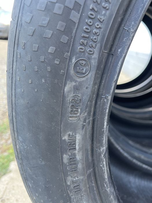 Continental 285/40/22