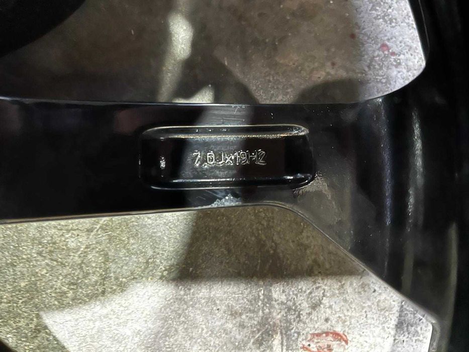 Jante Negre Aliaj Diamond Cut 19 Zoll  ET32