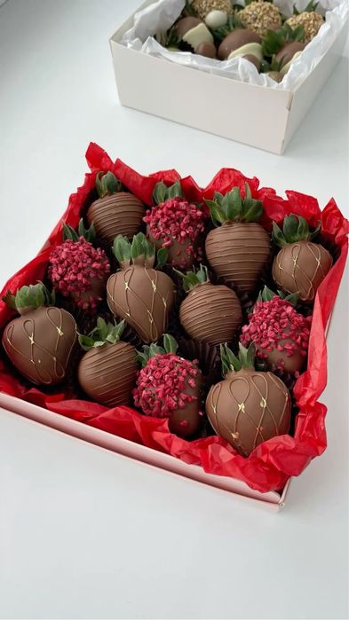 Клубника в шоколаде -предзаказ