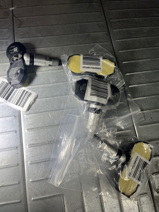 Senzor presiune roti set 4 senzori gama vag noi vw audi skoda porsche