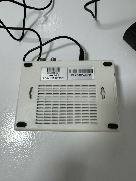 Vând 3 Routere wireless