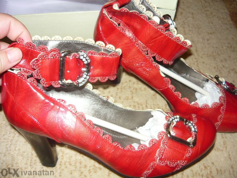 готини обувки - нови от Англия