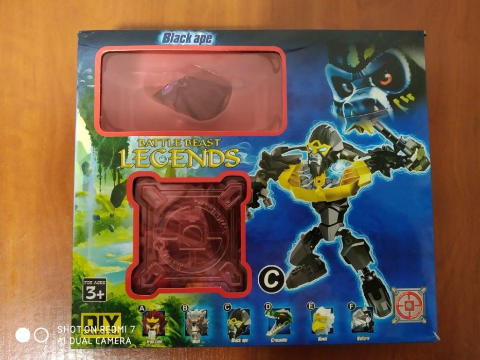 Игрушка конструктор трансформер!