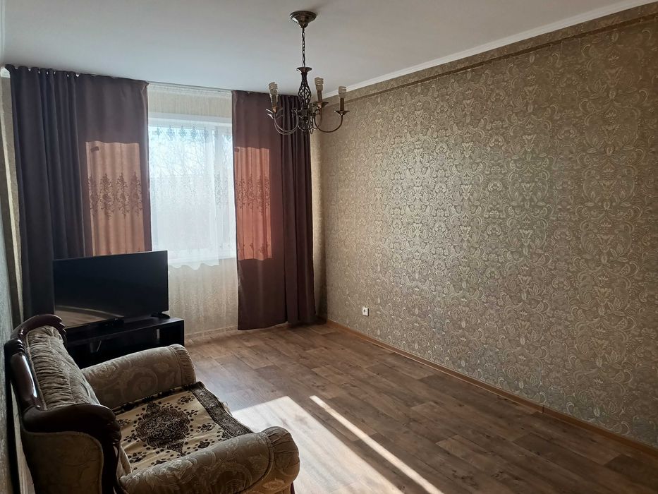 Продается 4 комнатная квартира
