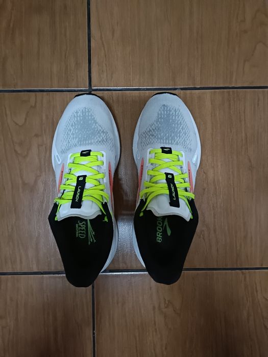 Adidasi brooks marimea 40
