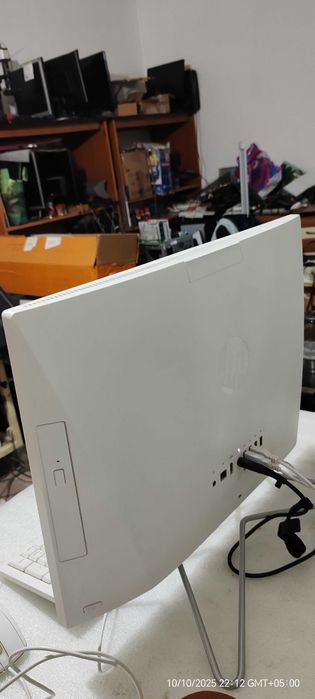 Моноблок HP All in-One 22
