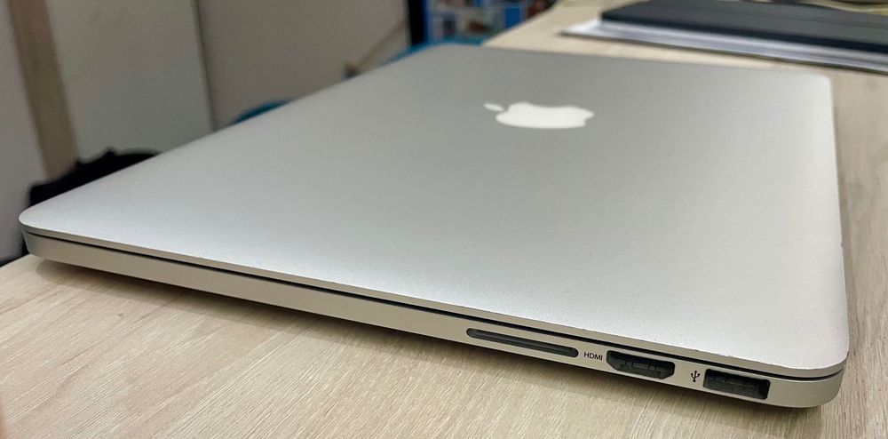 MacBook Pro 13-inch, Early 2015, 3.1 GHz, Intel i7, 16GB RAM, 500GB HD