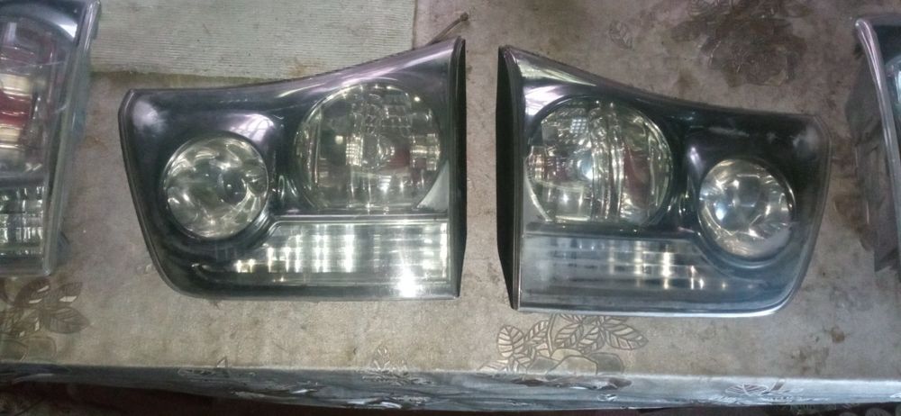 Продам задние фонари