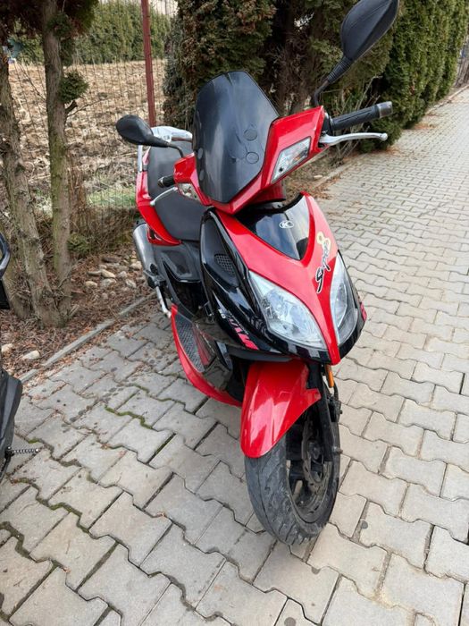 Scuter Kymco super 8
