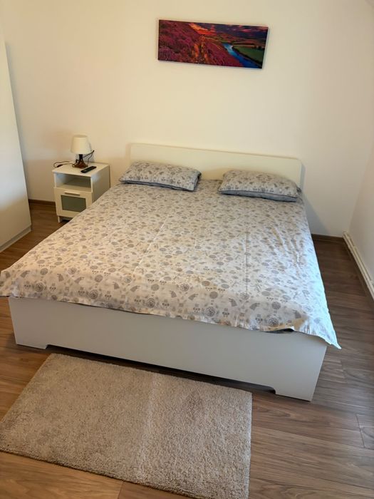 Inchiriez 4 camere