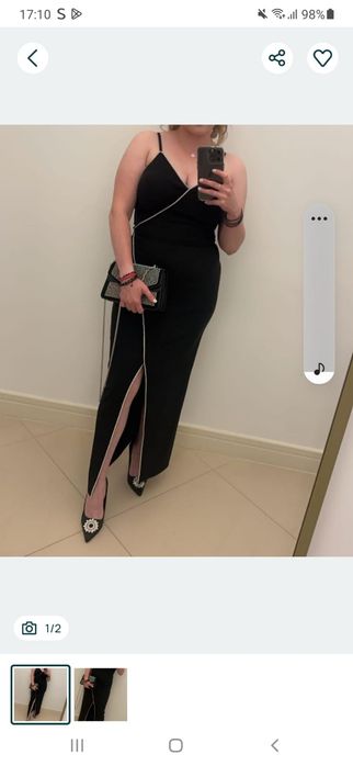 Rochie lunga neagra .