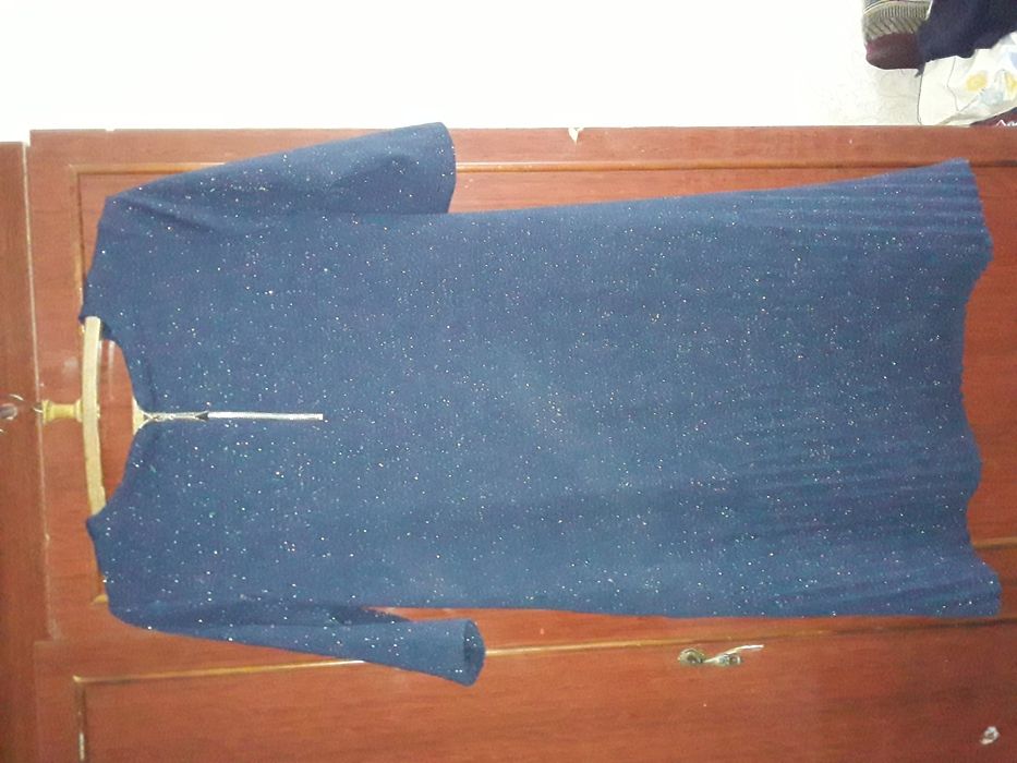 Продам Женское платье.