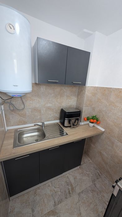 Vând apartment în orasul Marasesti la etajul 1