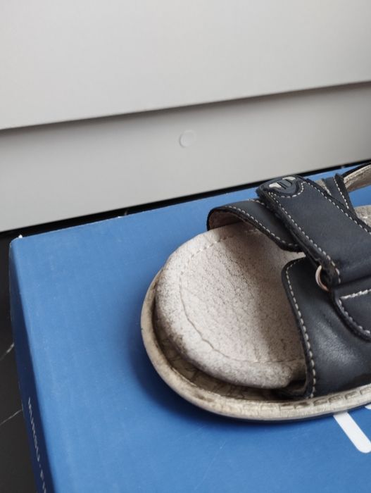 Отдам! Туфли открытые для мальчика!