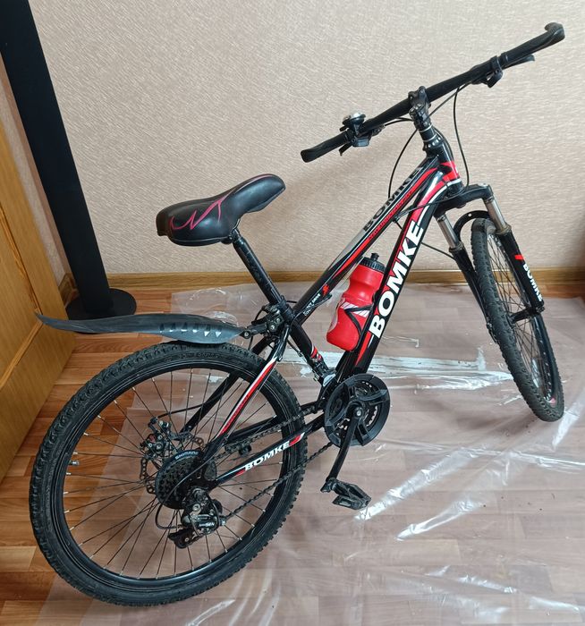Продам горный велосипед BOMKE