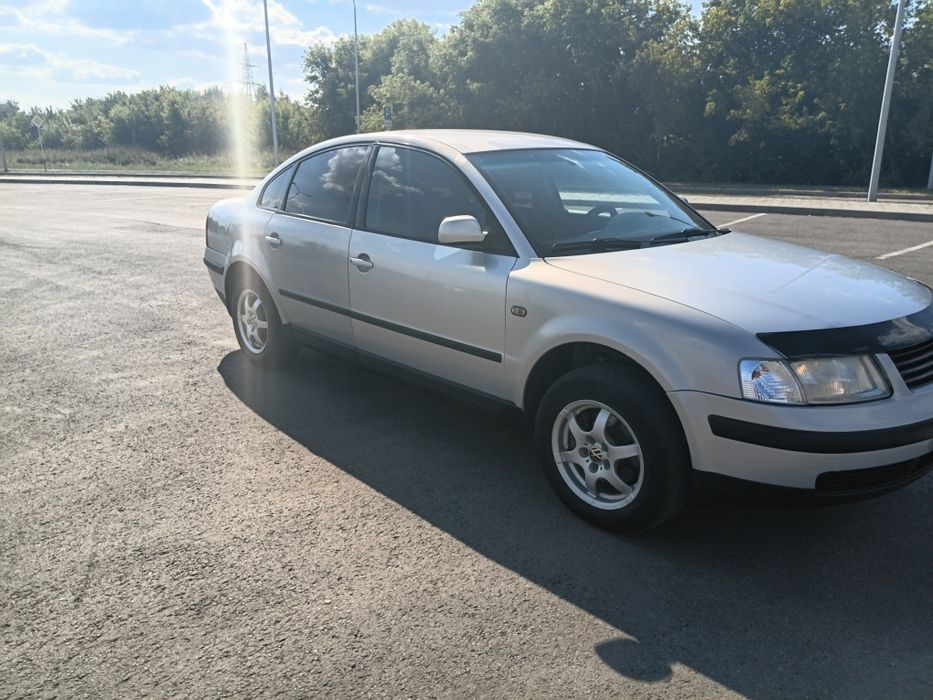 Отличный Wolkswagen Passat Б5