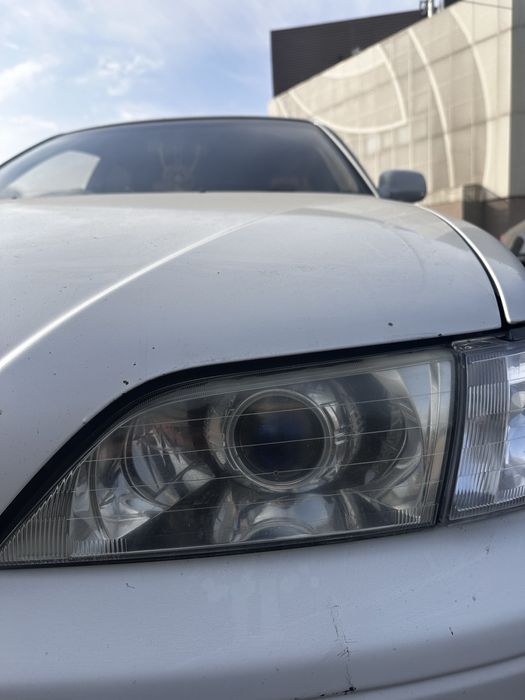 Фары Toyota vista