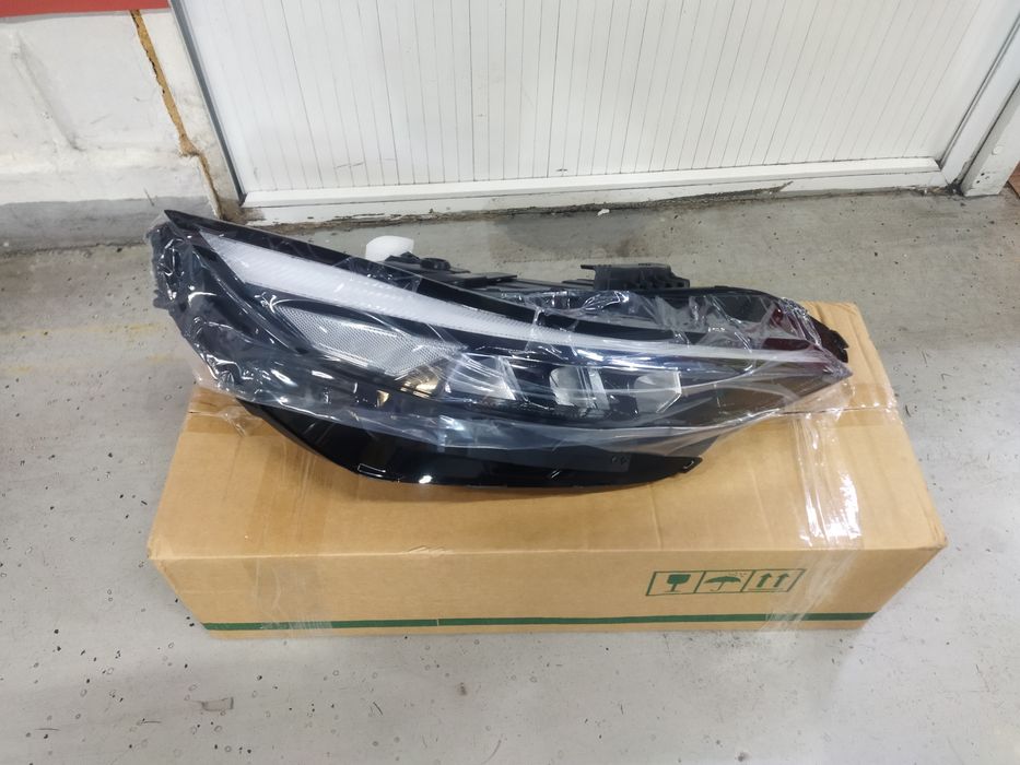 Фар Hyundai Elantra 2023