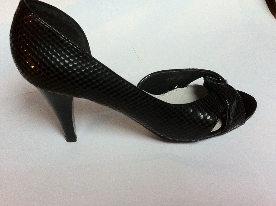 Черни дамски летни обувки + подарък колие