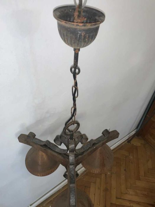 Candelabru terasa/cabana din lemn cu fier forjat