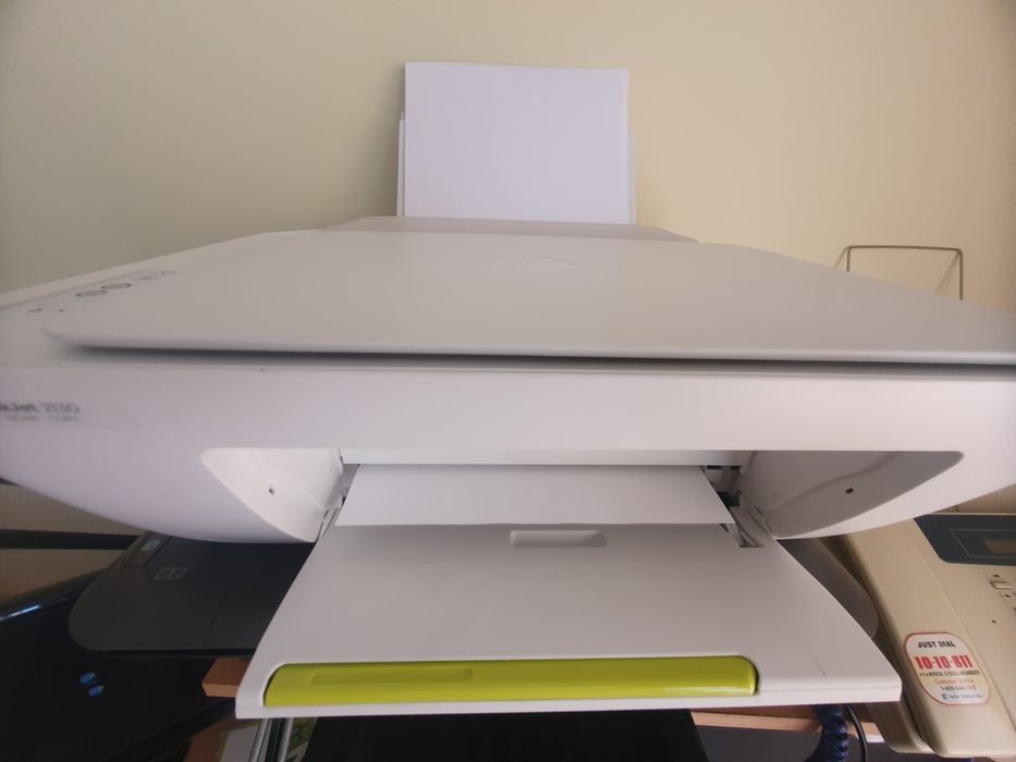 Vand imprimanta multifunctionala Hp deskjet 2130