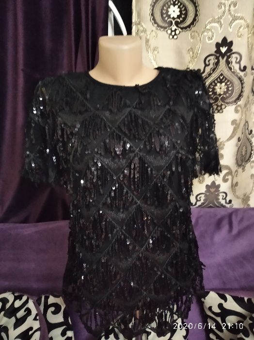 новая кофта нарядная в бисире размер М