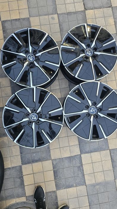 R 19 razmerli BYD han moshinasining radnoy diski