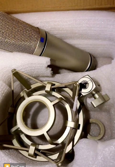 U 87 mekrafon  live uchun