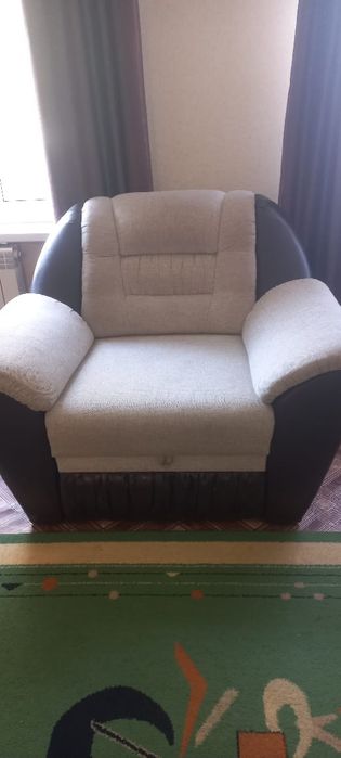 Продам большой диван