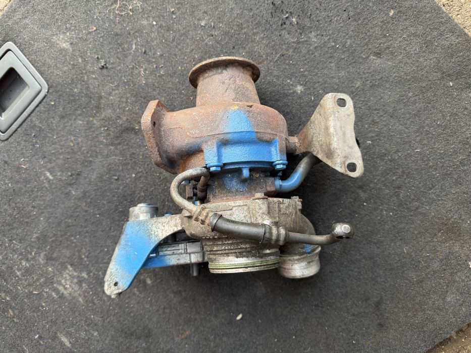 Turbina bmw e90 146 cai motor n47 d 20 an 2009