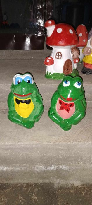 Vindem decorațiuni gradină