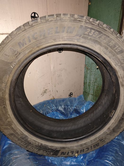 Шины зимние MICHELIN  235/55/19