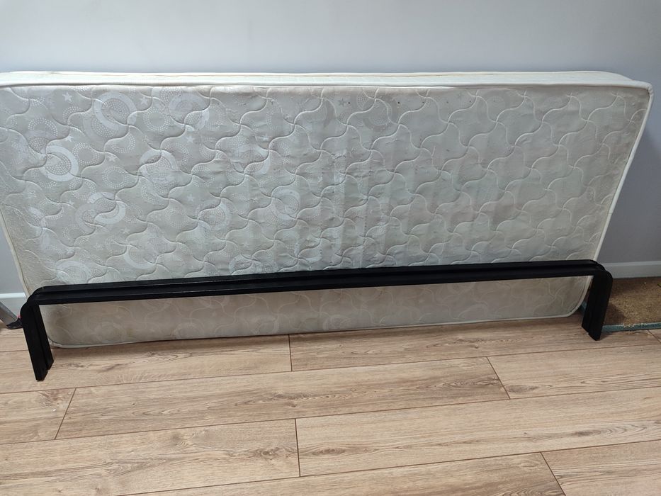 Кровать односпальная