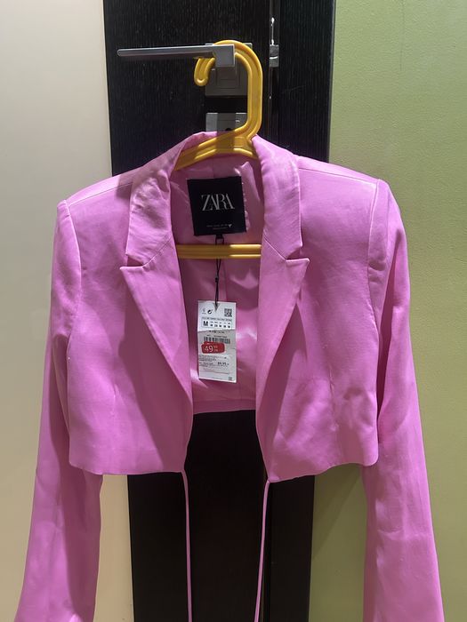 Късо розово сако Zara