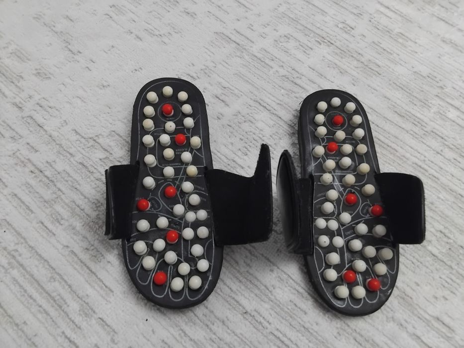 Продам массажные тапочки