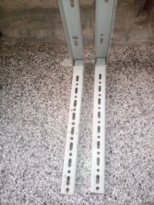 Стойка за външно тяло на климатик.