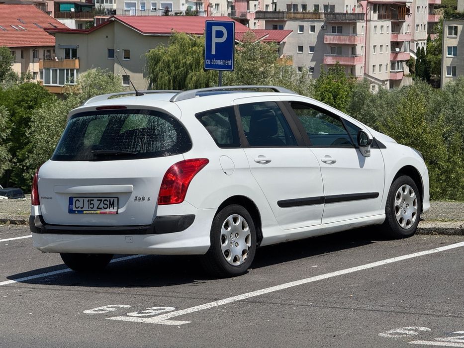 Peugeot 308 SW - 2011