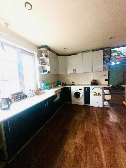 4 комнатный коттедж. п. Солнечный.