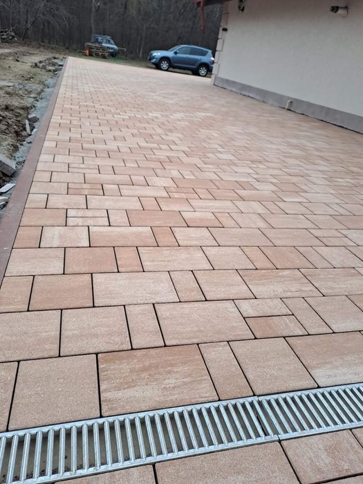 Vindem si Montam Paveje Pret direct de Fabrica