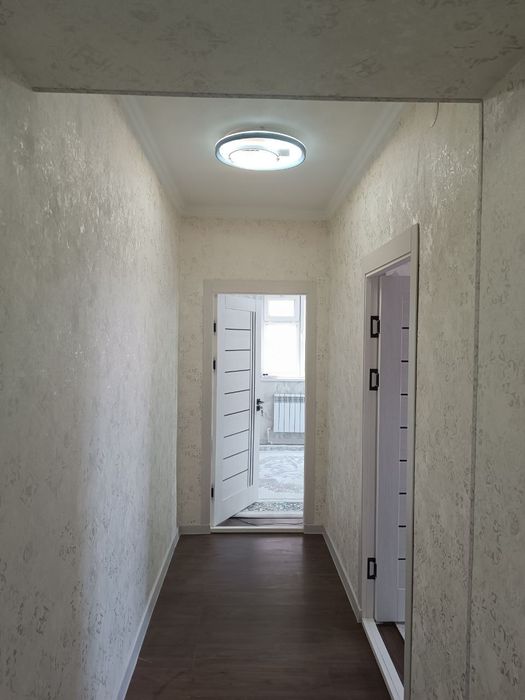 3 xonali 3 tetaj kvartira sotiladi