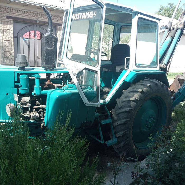 Yumizi 92 traktor, srochni sotiladi xolati yaxshi