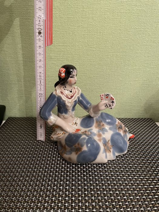 Фарфоровые статуэтки времен СССР
