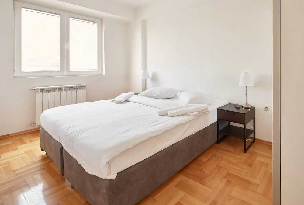 Дава се под наем Двустаен апартамент в Пловдив, Кършияка - 78 кв.м за 255 € - Снимка #1