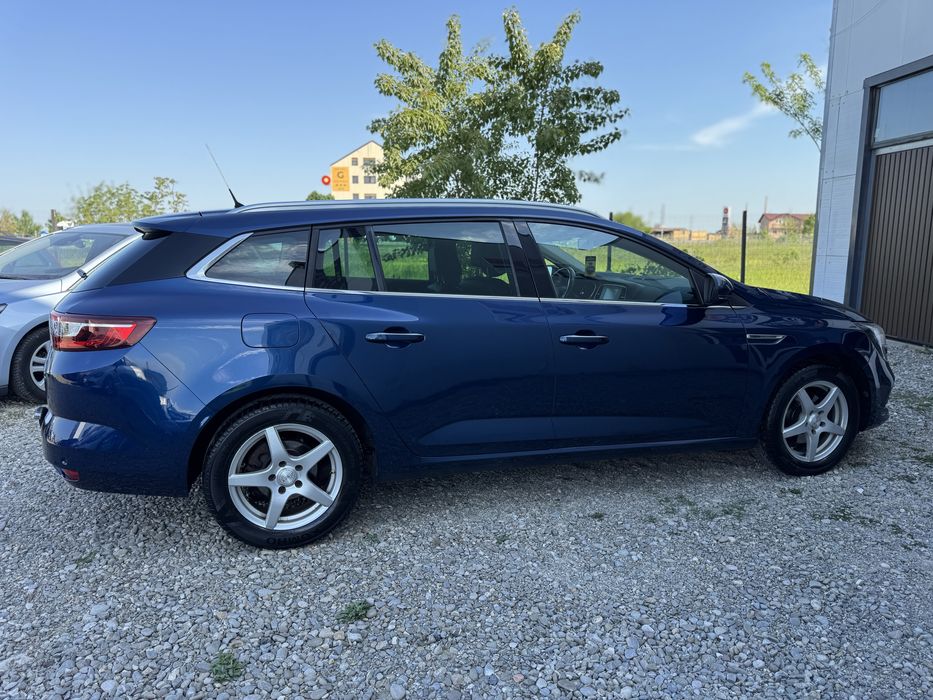 Renault Megane BOSE 2017 1.5Dci NAVI MARE Lane/Side Assist