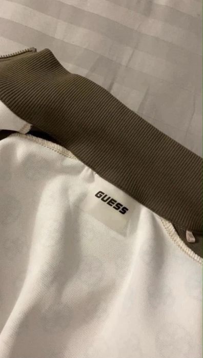 Compleu guess damă