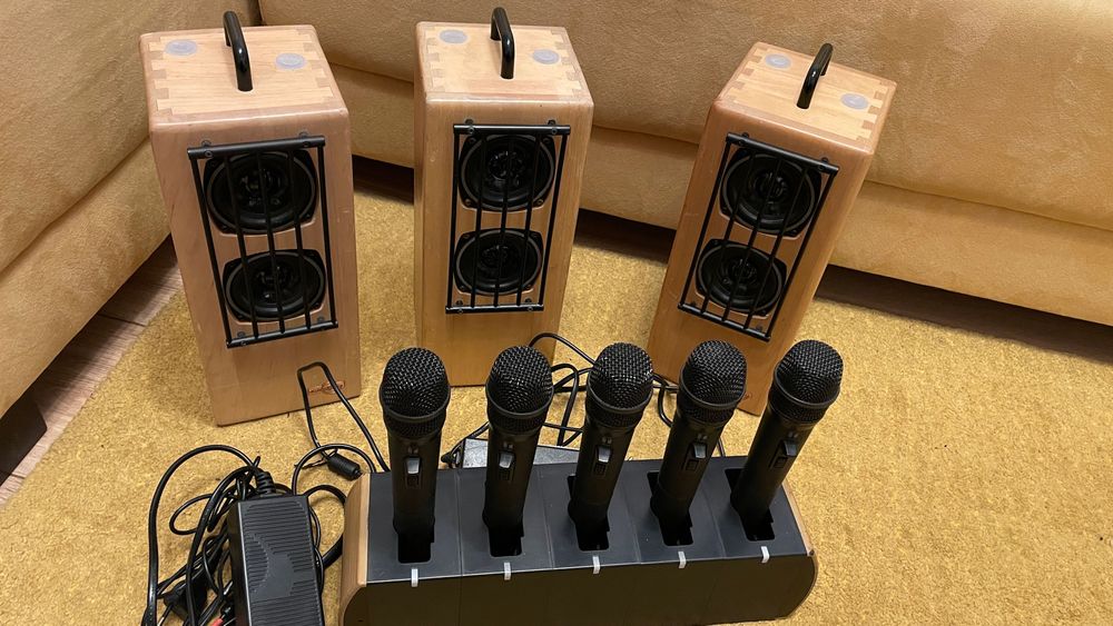 5x TOA WM-5225 wireless microfoane + Recivere sistem conferinta boxe