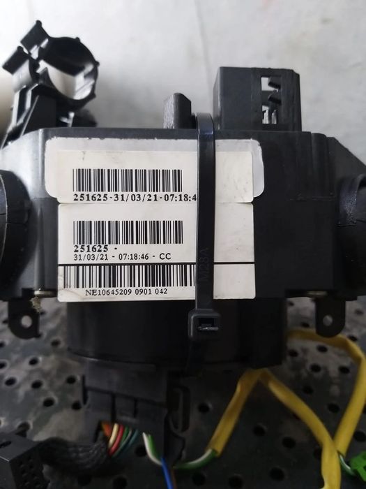 Bloc manete semnalizare stergator parbrizj spirala volan fiat grande punto 199 ne10645209