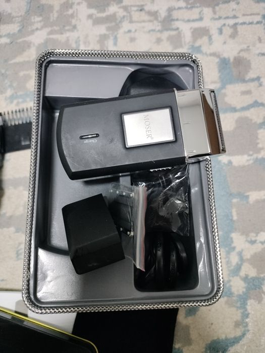 Продам машинку для стрижки волос